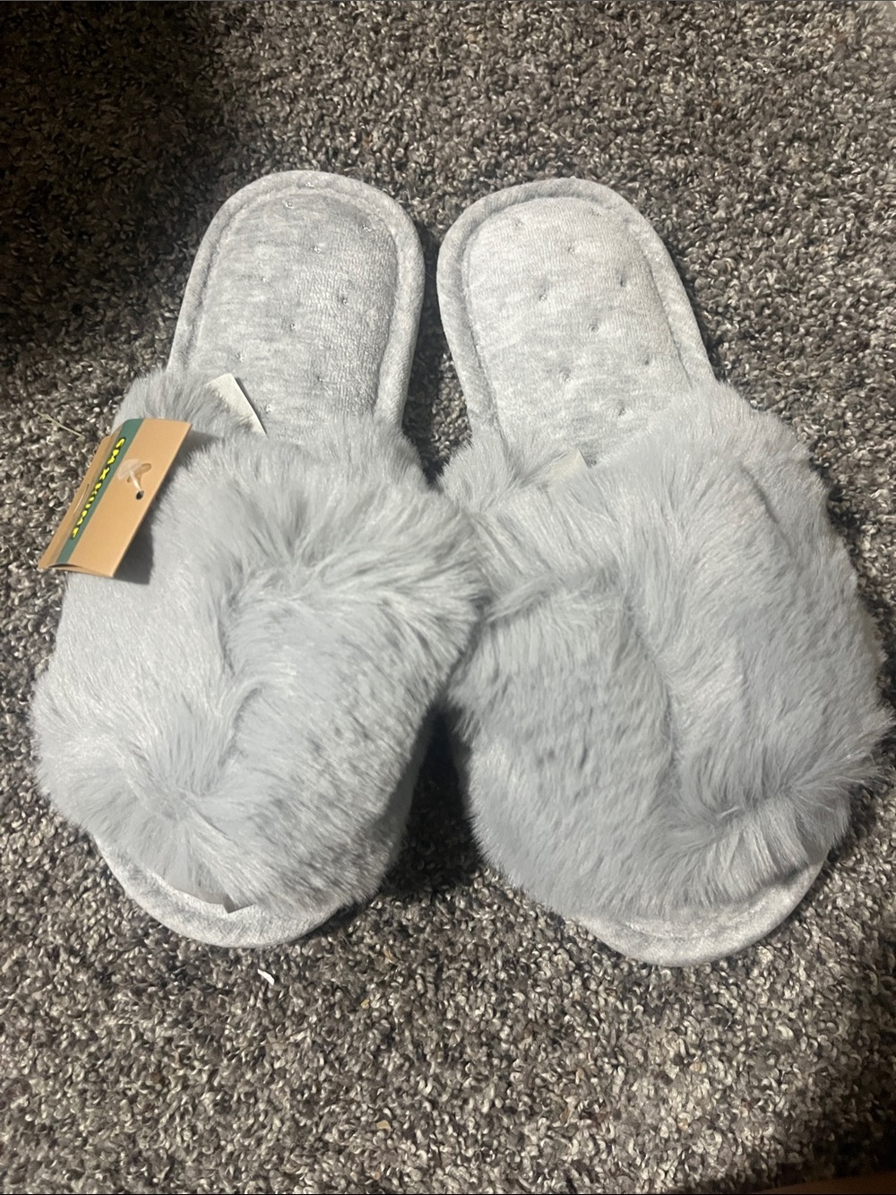 Plush Faux Fur Slide Slippers in Light Gray